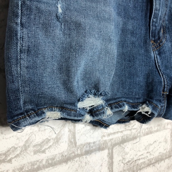 Uniqlo Distressed Cut Off Jean Shorts - Picture 3 of 5
